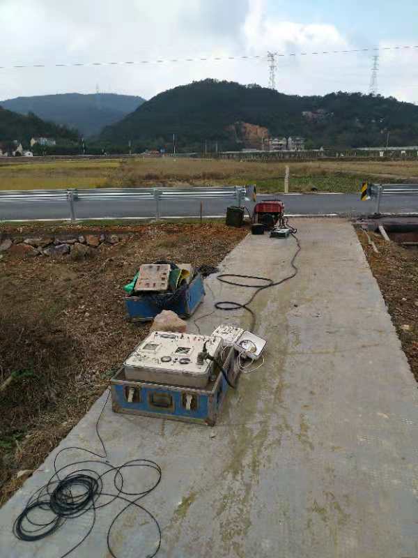 加拿大可控源地热井勘查